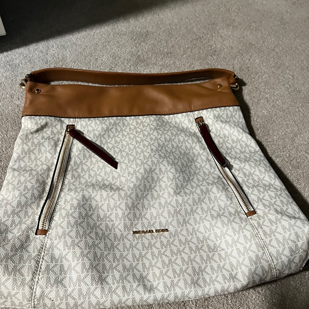 Michael Kors  purse